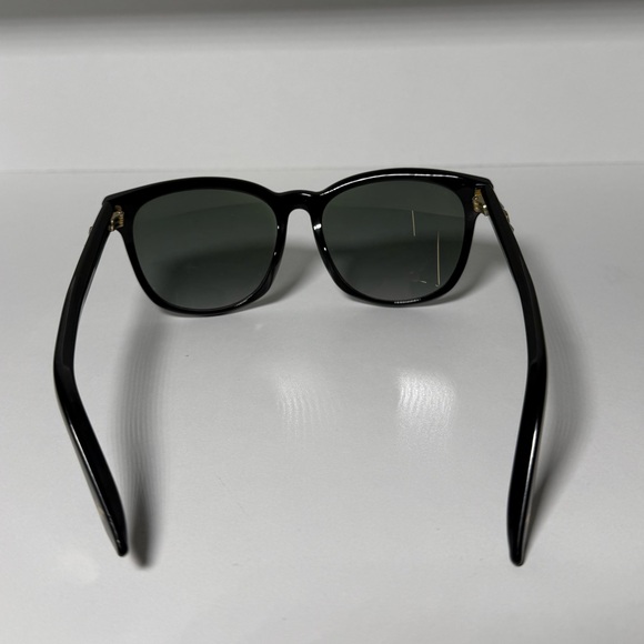 Gucci Sunglasses - Picture 4 of 7